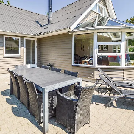 Beautiful Home In Blavand With Sauna Blåvand
